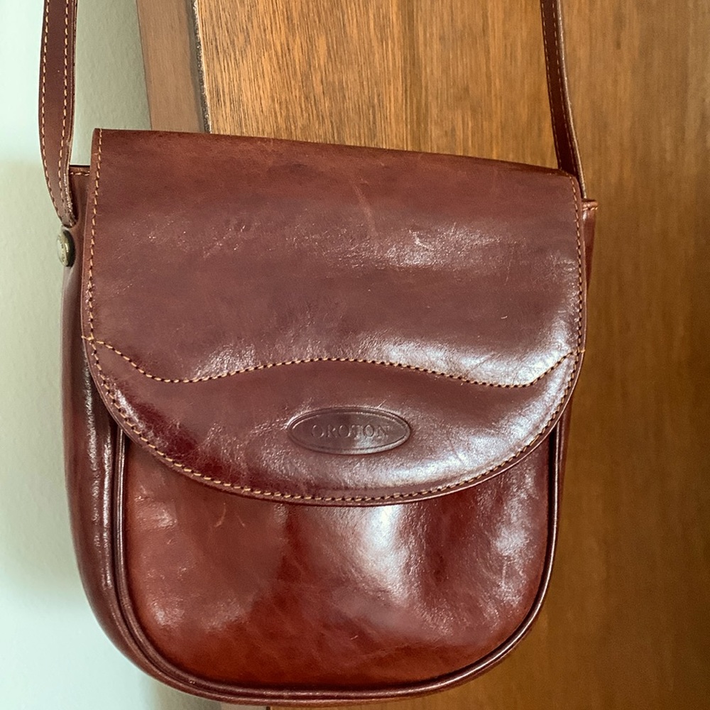 Small crossbody leather bag